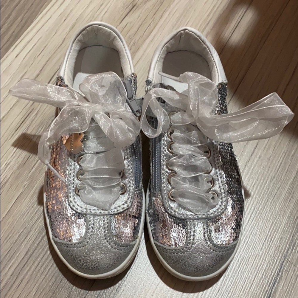 Monnalisa girl sneakers size 28